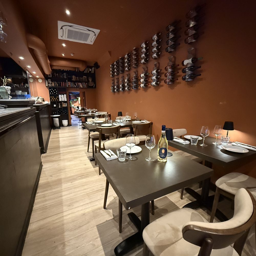 The dining room at Arianna Trattoria Romana